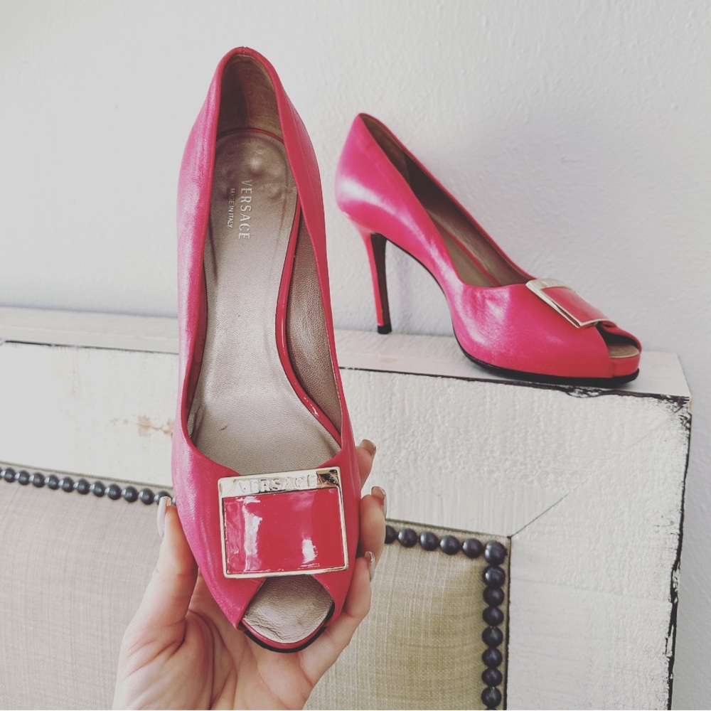 Versace pink peep toe heels sz: 36/US 6